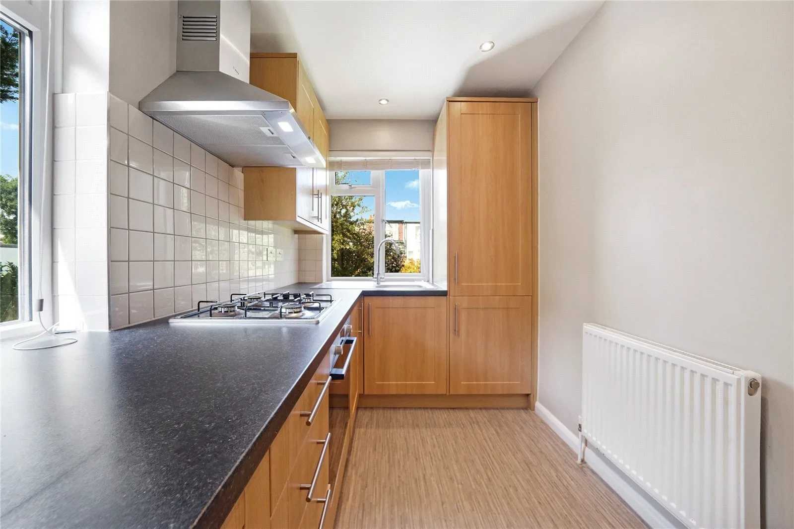 Vines Avenue, Finchley Central, London, N3