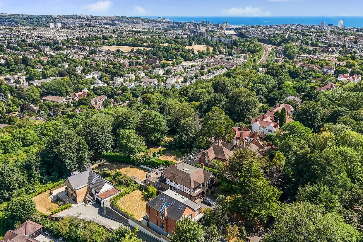Withdean Road, Brighton, BN1 photo 2