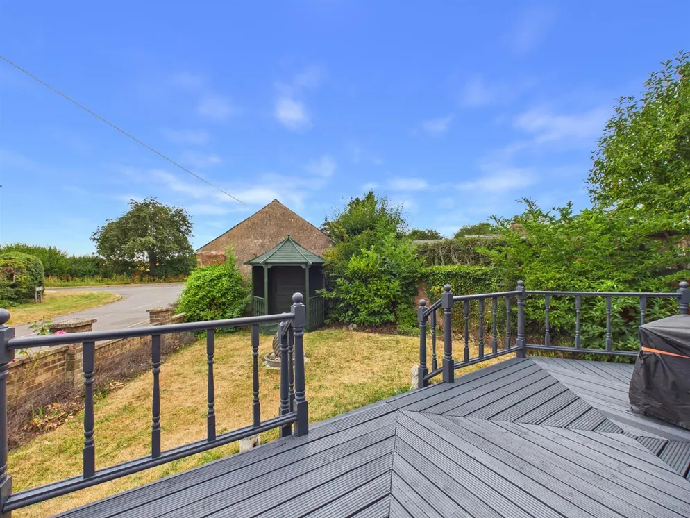 Property carousel item 12
