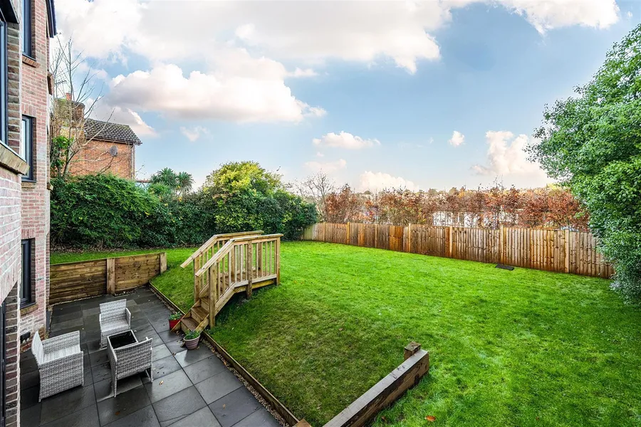 Property Image 11