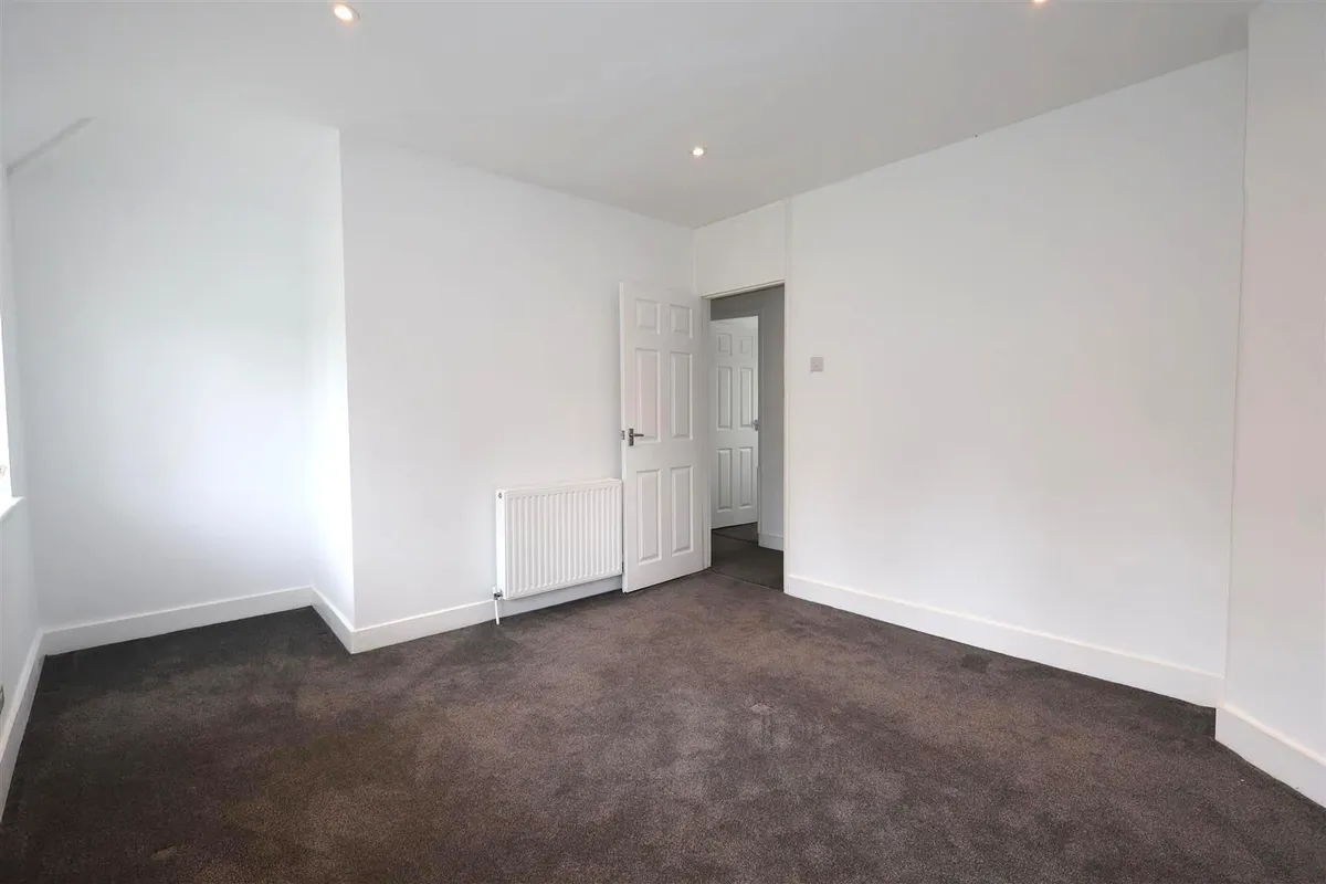 Sunnyhill Road, Boxmoor, Hemel Hempstead, Hertfordshire, HP1 1SZ
