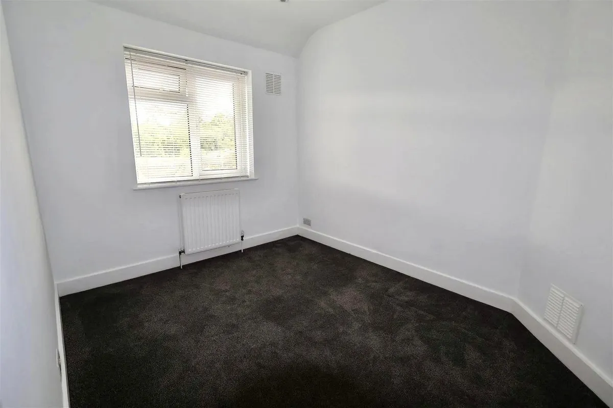 Sunnyhill Road, Boxmoor, Hemel Hempstead, Hertfordshire, HP1 1SZ
