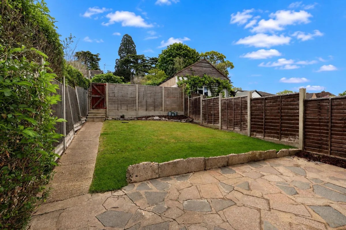 Sunnyhill Road, Boxmoor, Hemel Hempstead, Hertfordshire, HP1 1SZ