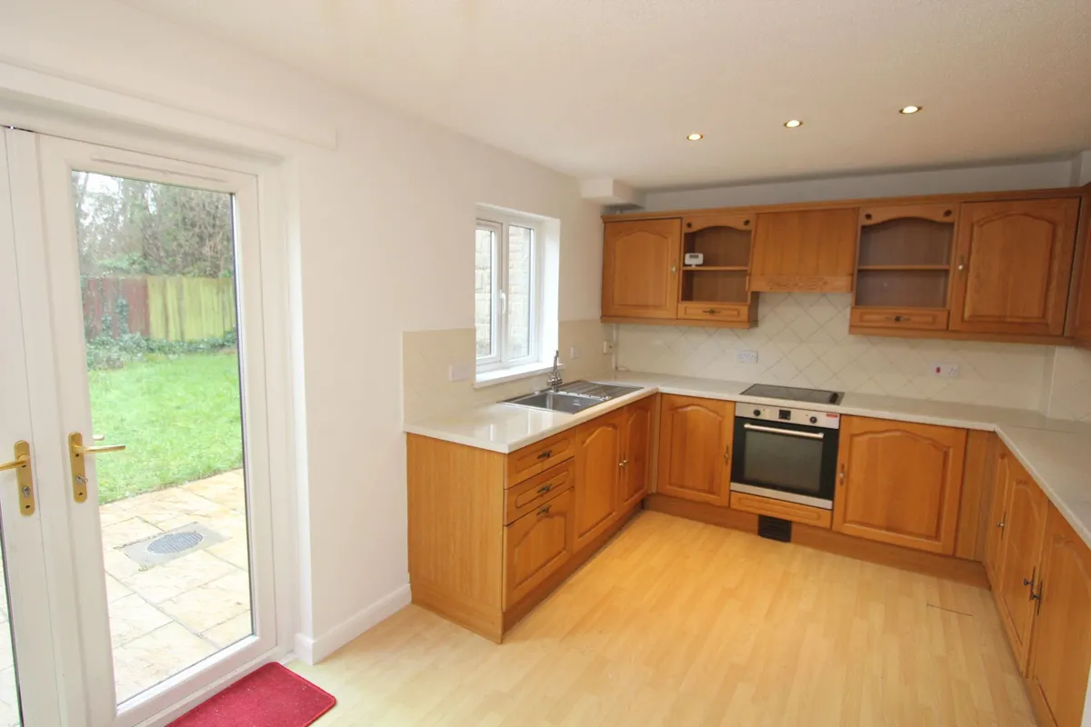 Llys Dwynwen, Llantwit Major, CF61