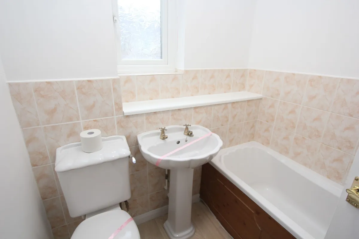 Llys Dwynwen, Llantwit Major, CF61