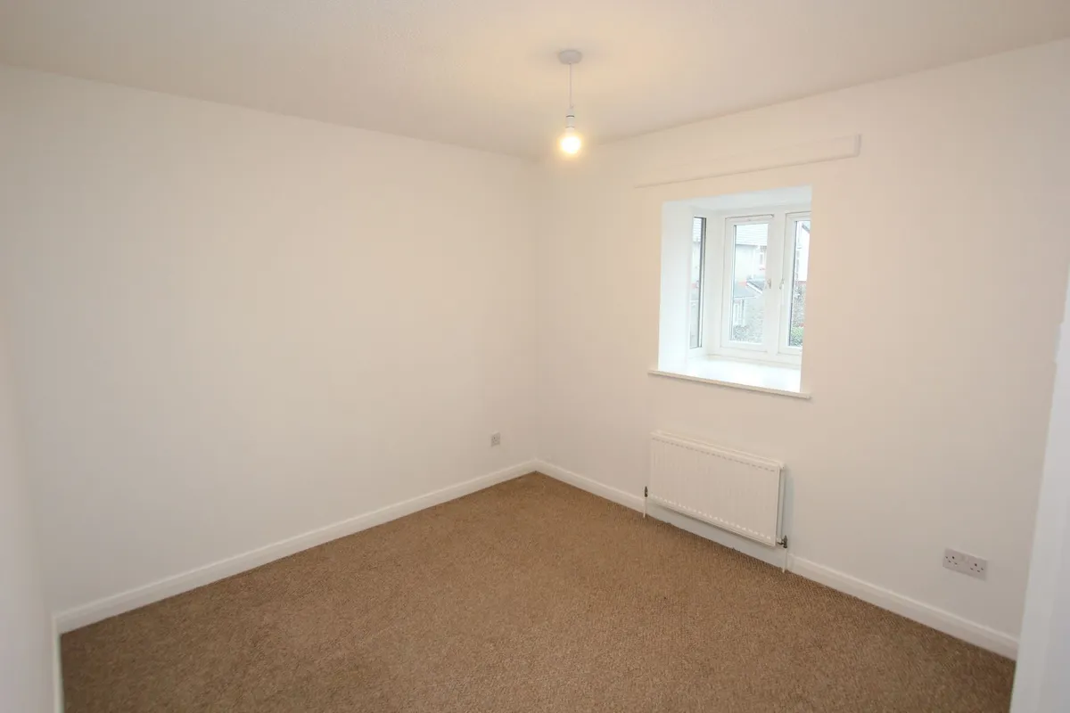 Llys Dwynwen, Llantwit Major, CF61