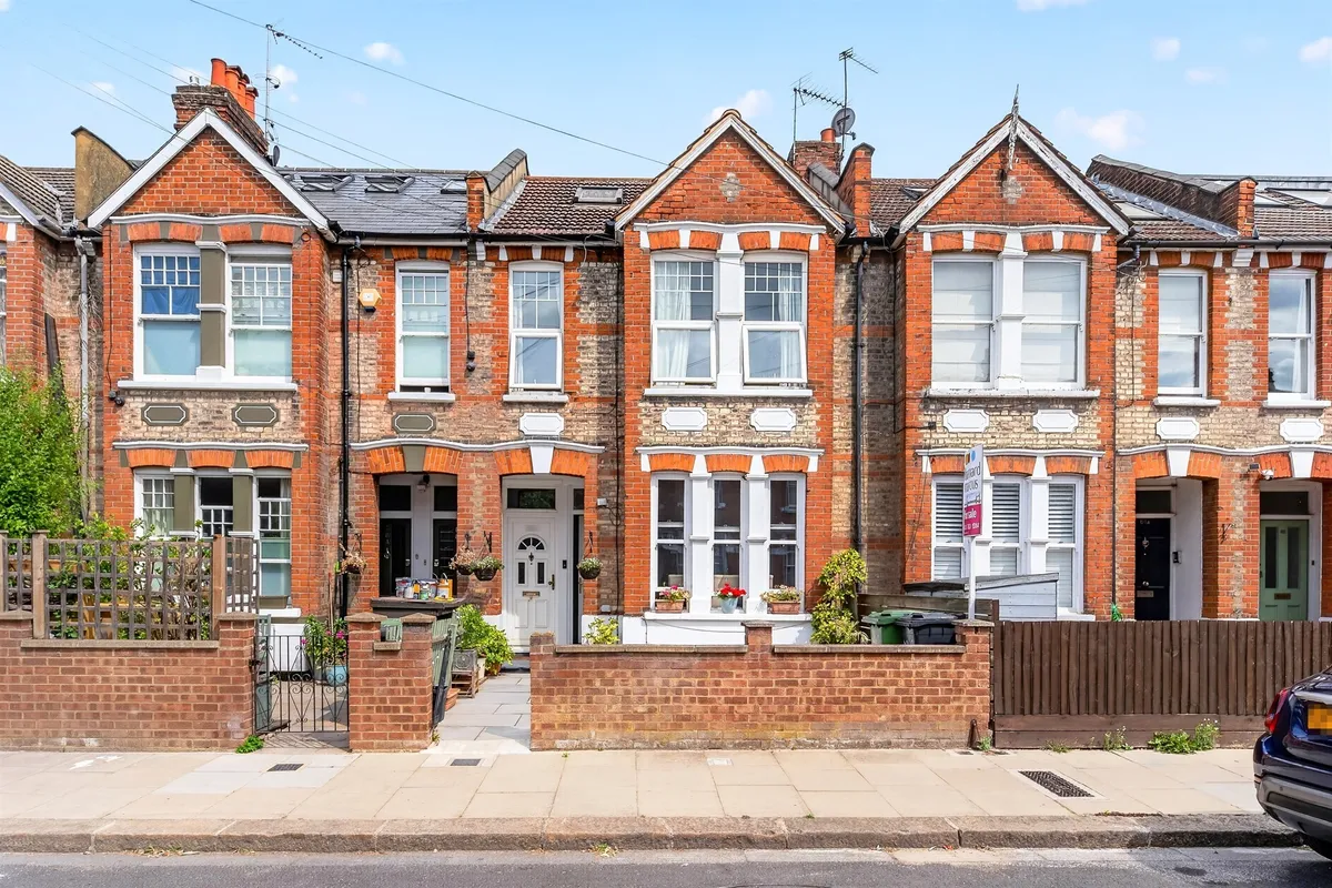 Oaklands Grove, London