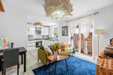 Oaklands Grove, London