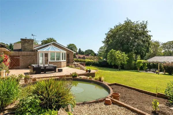 The Coombe, Betchworth, RH3 photo 5