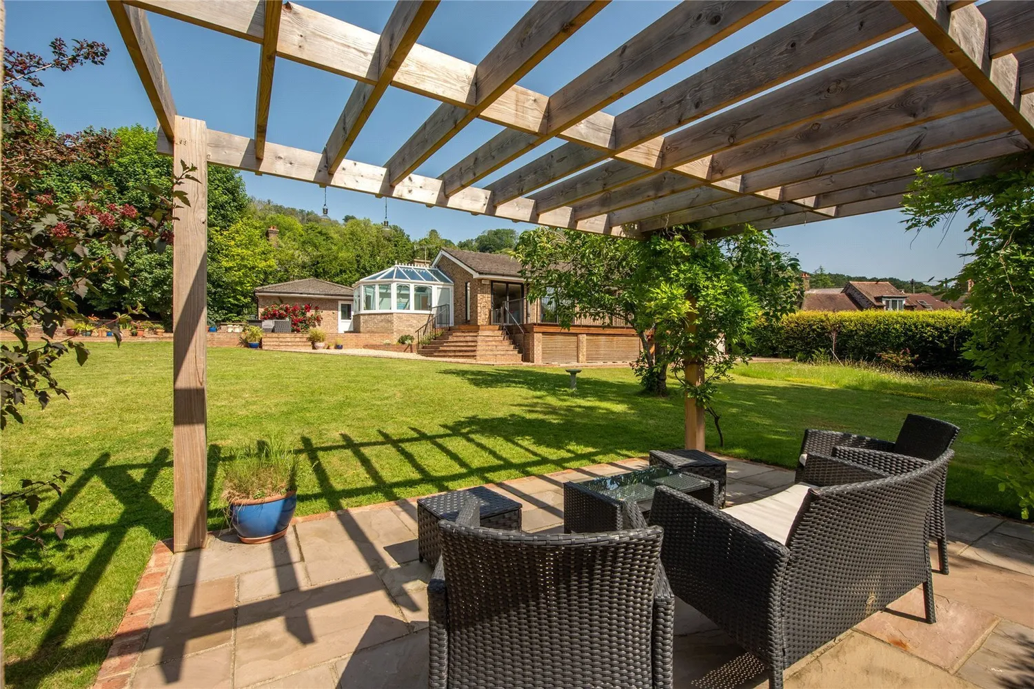 The Coombe, Betchworth, RH3 photo 9