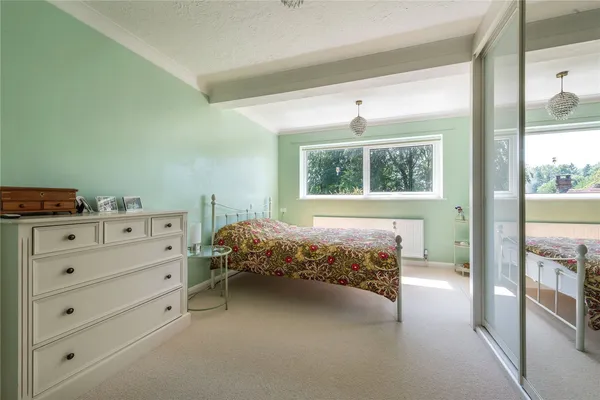 The Coombe, Betchworth, RH3 photo 16