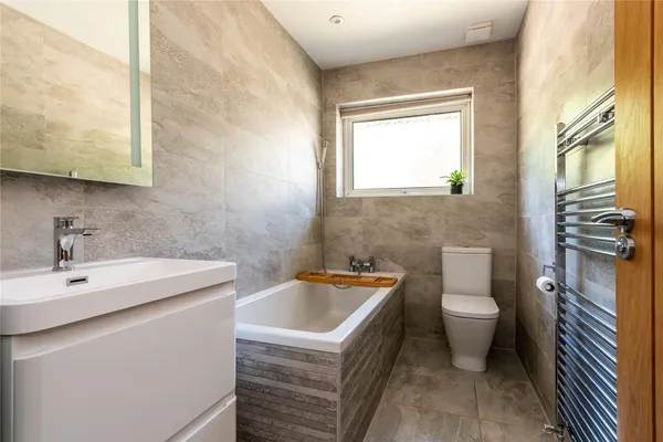 The Coombe, Betchworth, RH3 photo 23