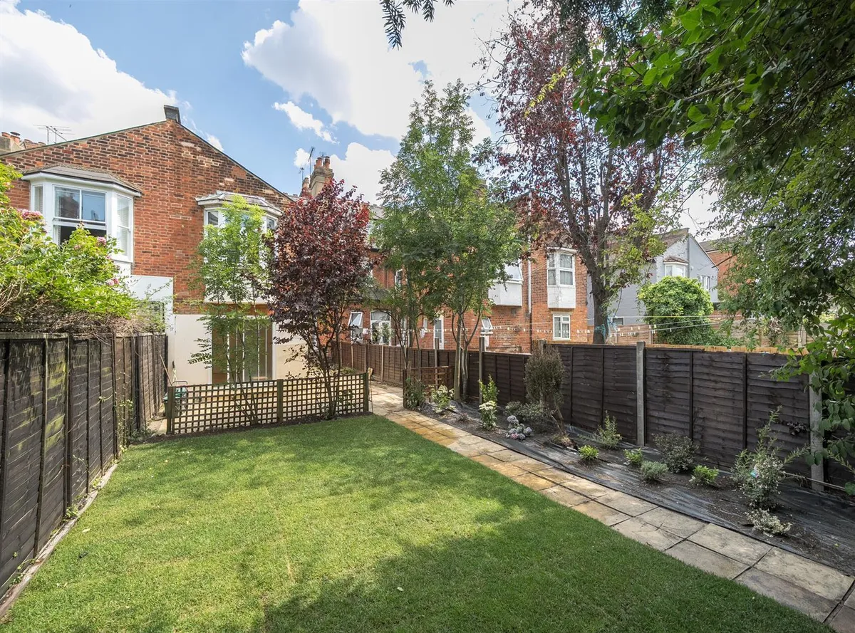 Walm Lane, London NW2