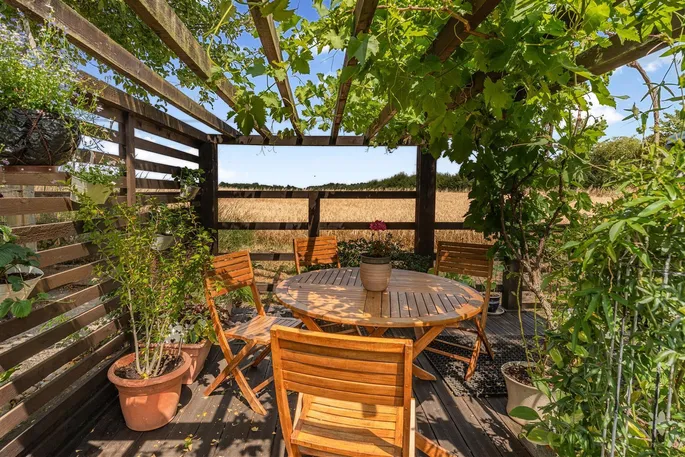 Property carousel image 13