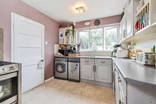 Walford Drive, LINCOLN