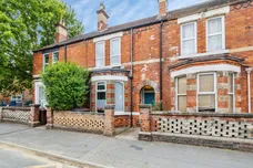 West Parade, LINCOLN