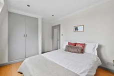 Eardley Crescent, London