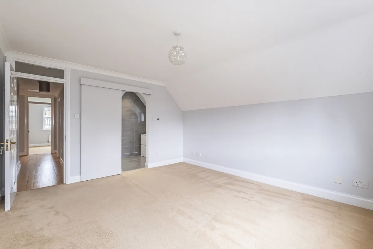 Arthur Road London SW19 photo 5