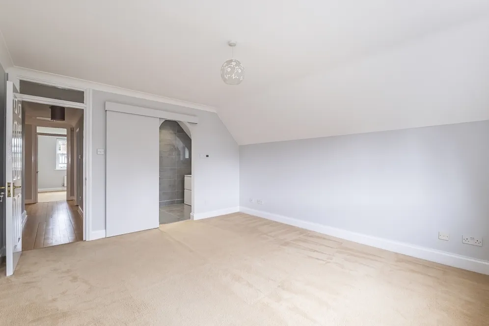 Arthur Road London SW19 photo 5