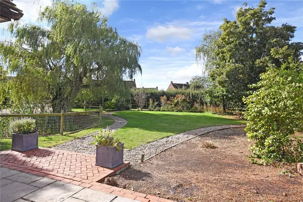 Watch House Green, Felsted, CM6 photo 24