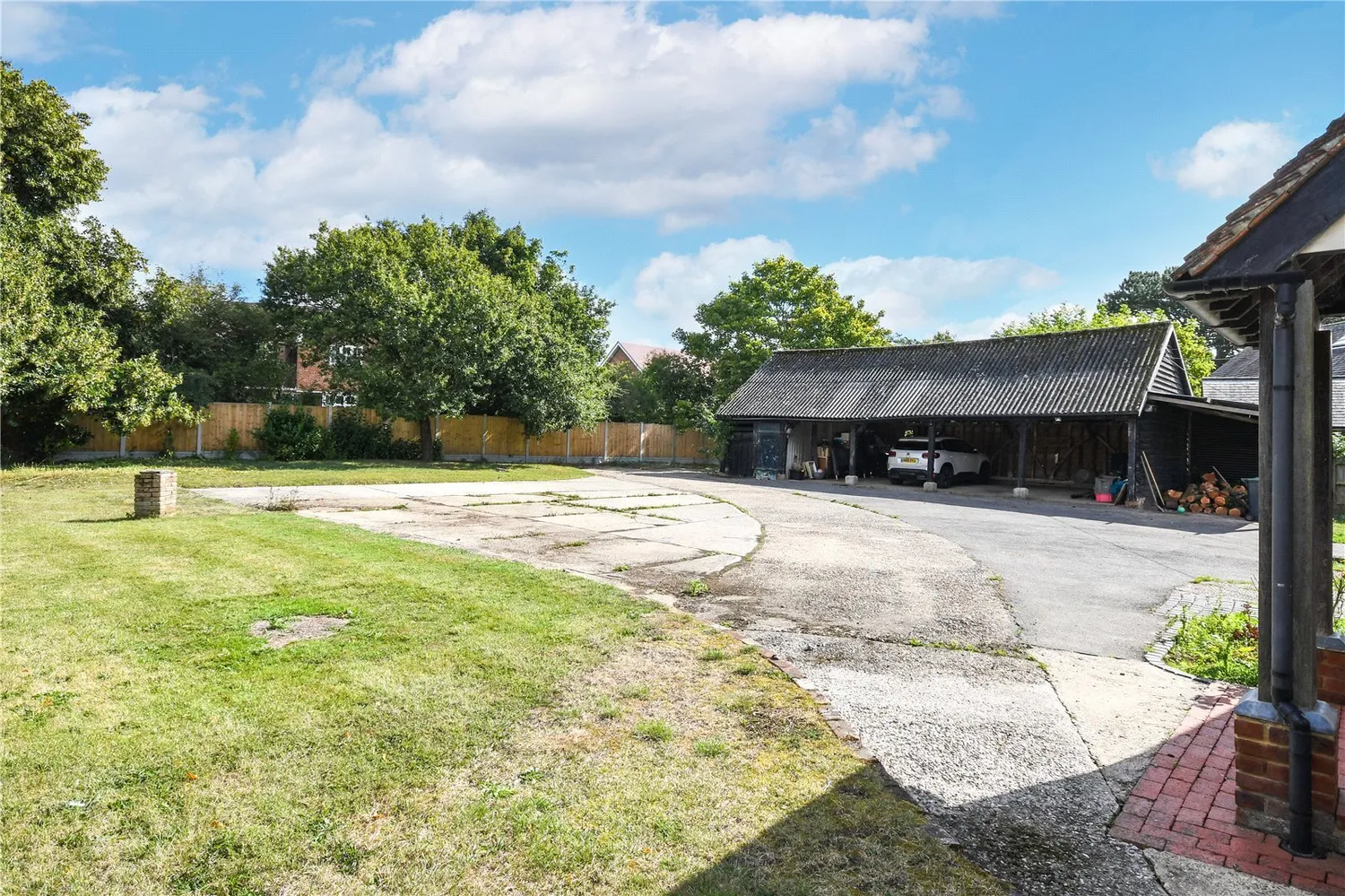 Watch House Green, Felsted, CM6 photo 26