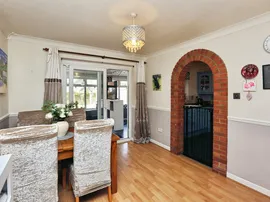 Buckland Close, Eastleigh thumb 3