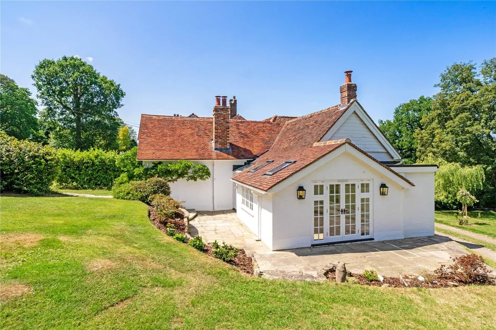 Property carousel item 17