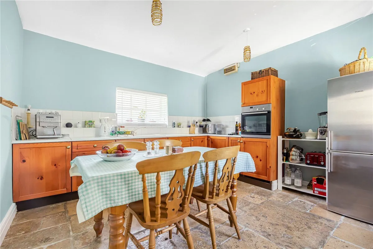 Barton Village Road, Headington, Oxford, Oxfordshire, OX3