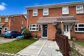 Broomfield, Lightwater, Surrey, GU18