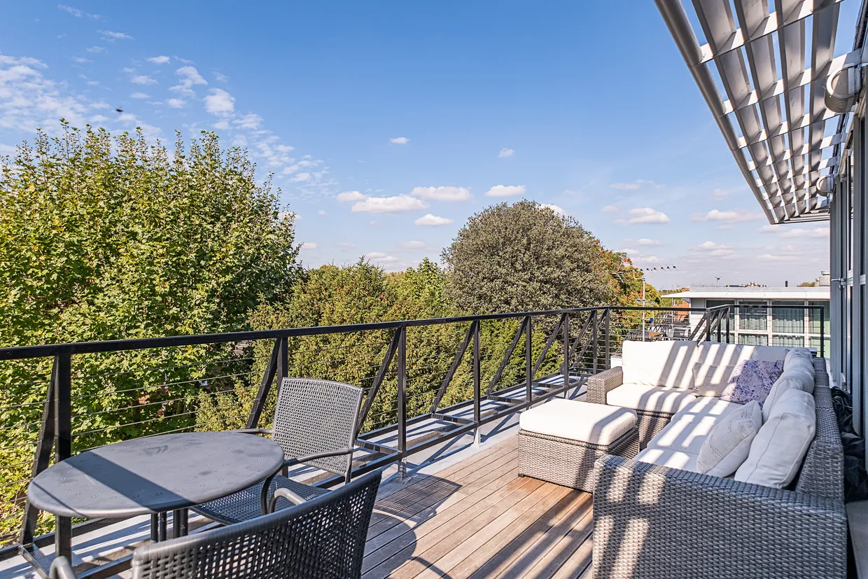 Cherrywood Drive, London, SW15 photo 2