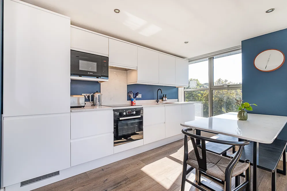 Cherrywood Drive, London, SW15 photo 4