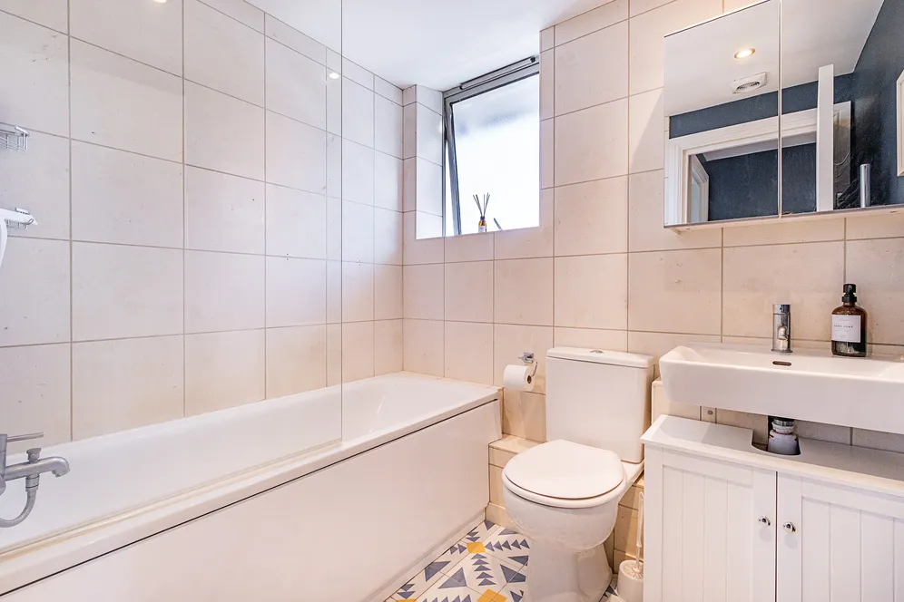 Cherrywood Drive, London, SW15 photo 13