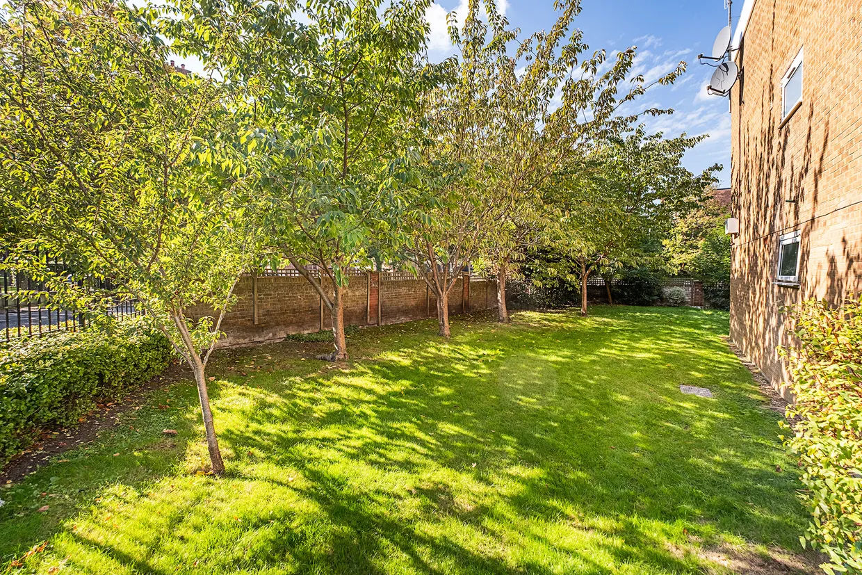 Cherrywood Drive, London, SW15 photo 16