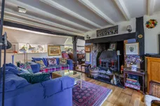 21 High Street, Chichester, PO20 photo 3