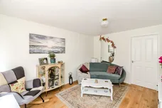 Neville Drive, ROMSEY