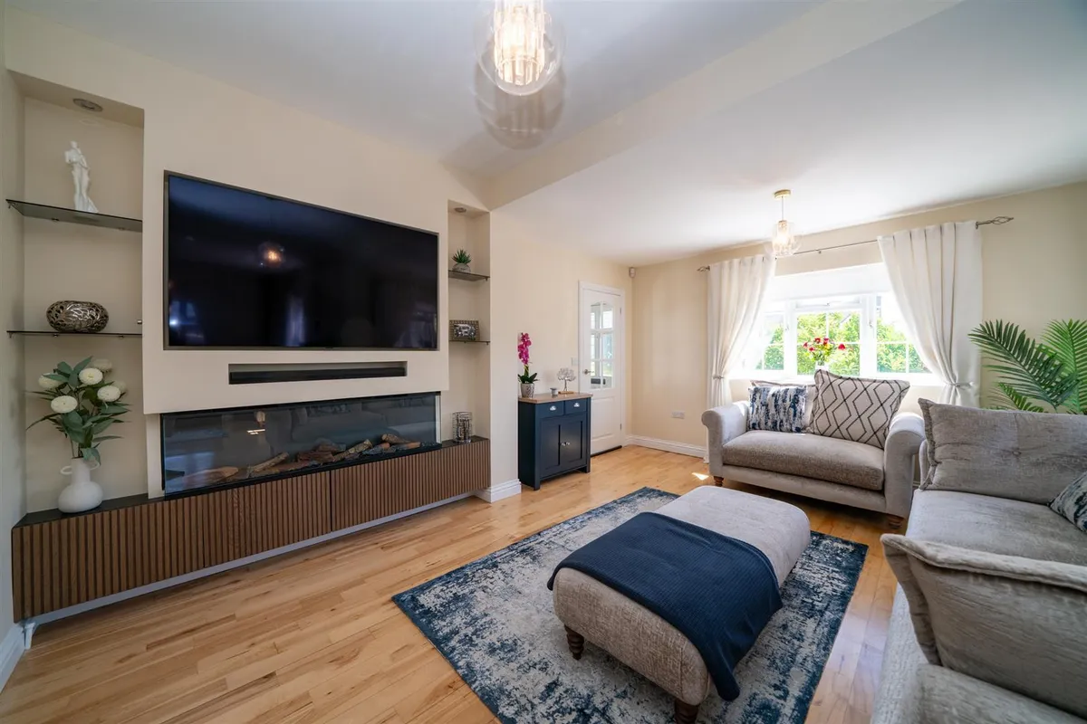 Hillfield Road, Hemel Hempstead, Hertfordshire, HP2 4AB