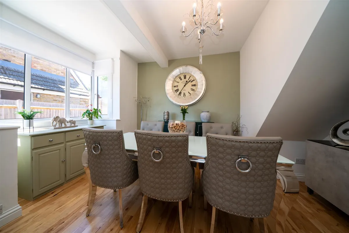 Hillfield Road, Hemel Hempstead, Hertfordshire, HP2 4AB