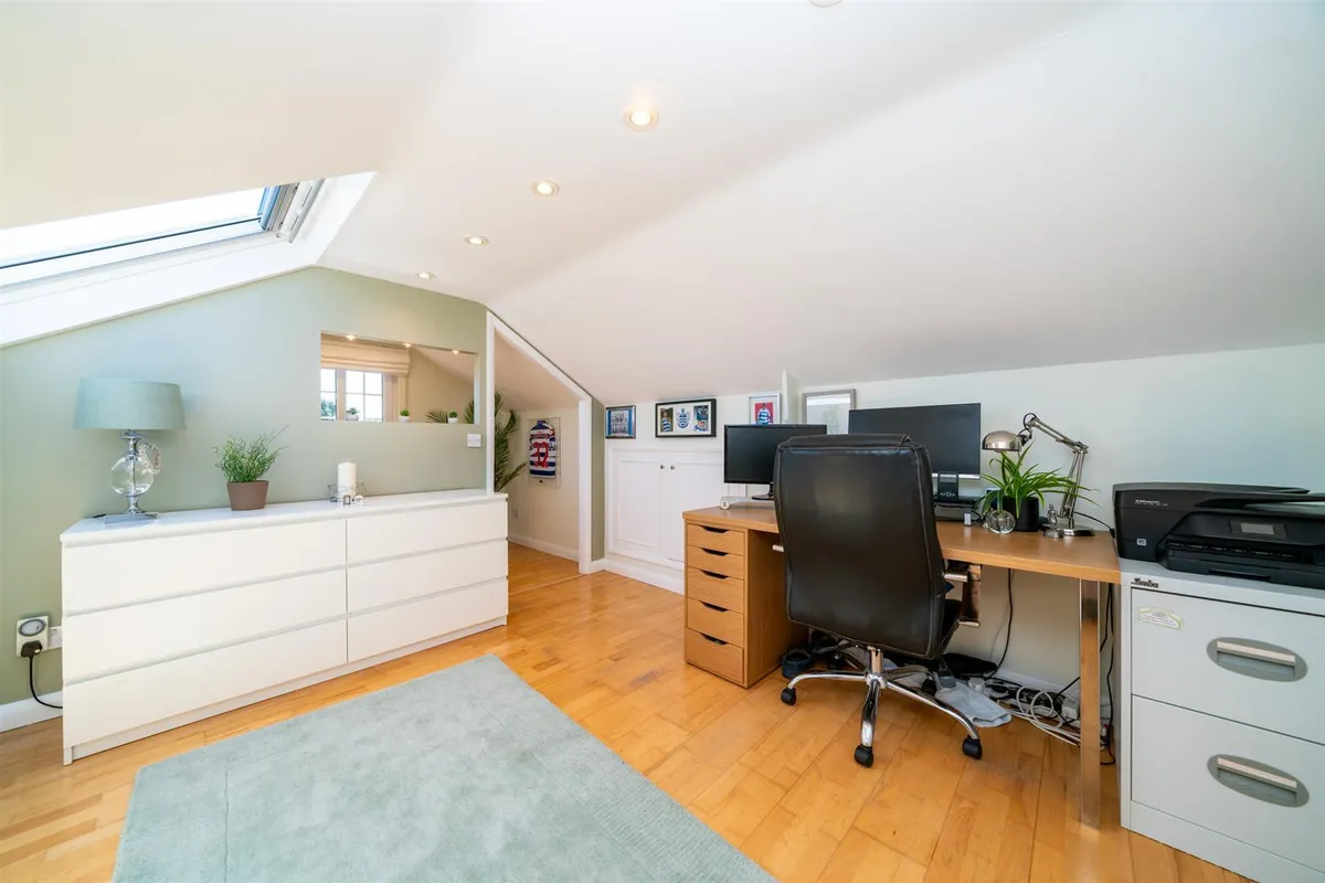 Hillfield Road, Hemel Hempstead, Hertfordshire, HP2 4AB