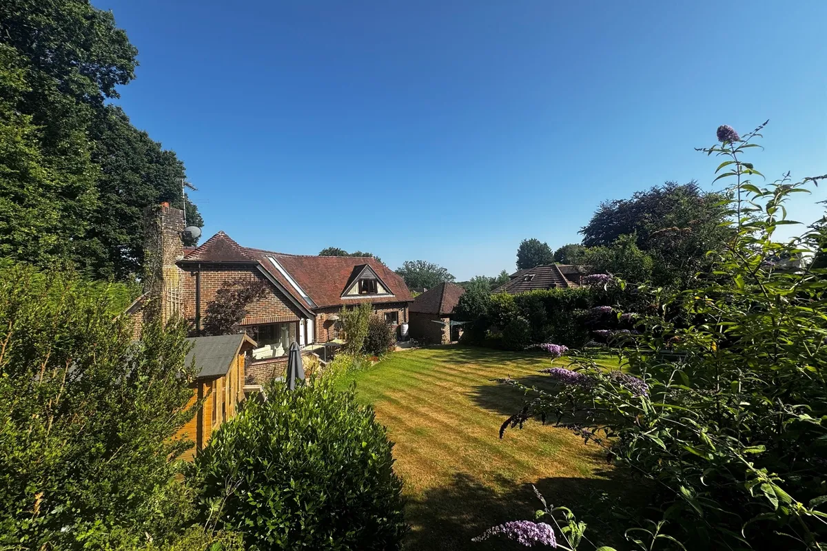 Alderholt Road, Sandleheath, Fordingbridge