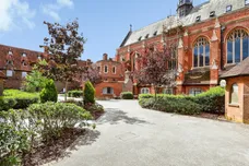 Syresham Gardens, Haywards Heath