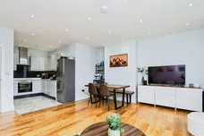 Syresham Gardens, Haywards Heath