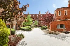Syresham Gardens, Haywards Heath