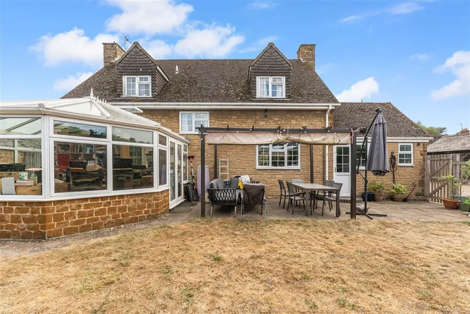 Property carousel image 22