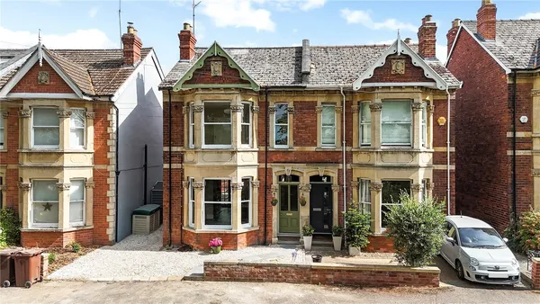 Kensington Avenue, Cheltenham, GL50 photo 1