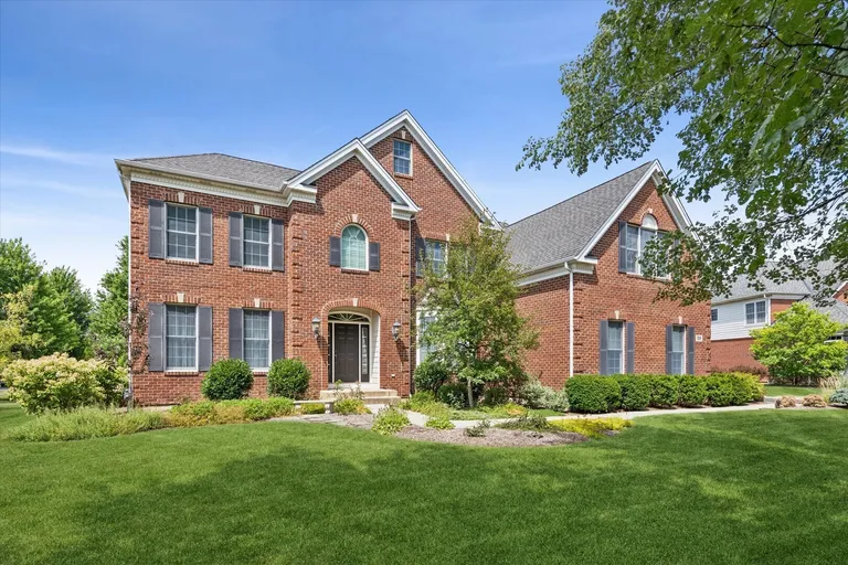 29 Glacier Circle, South Barrington, IL 60010