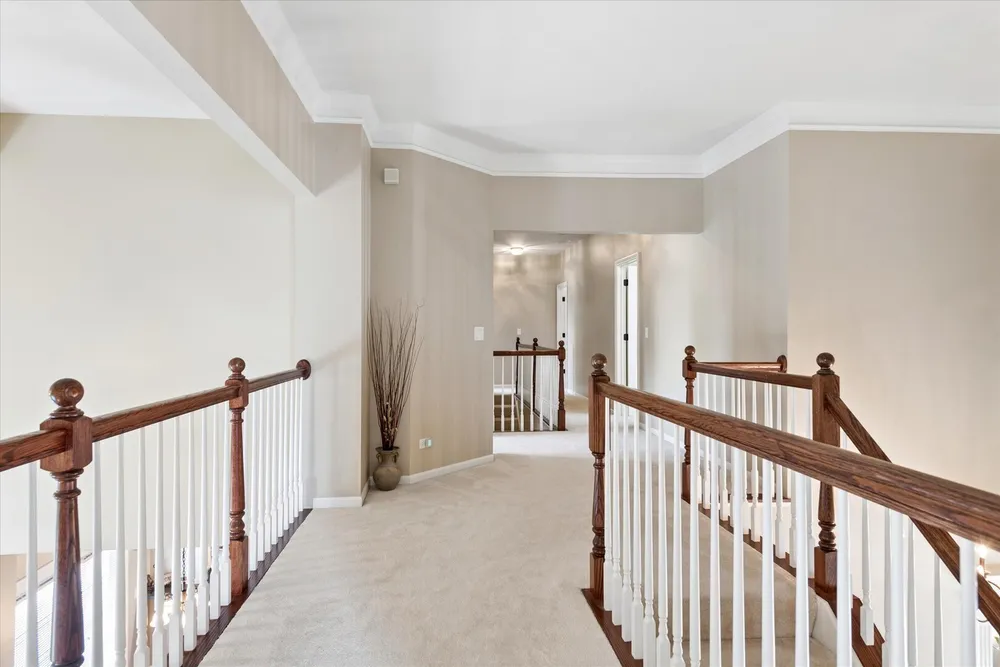 29 Glacier Circle, South Barrington, IL 60010
