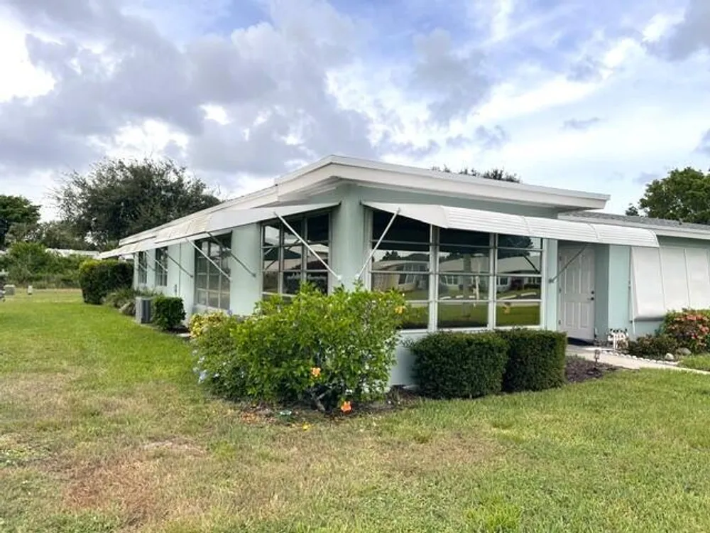 237 High Point Ct W, Delray Beach, FL 33445