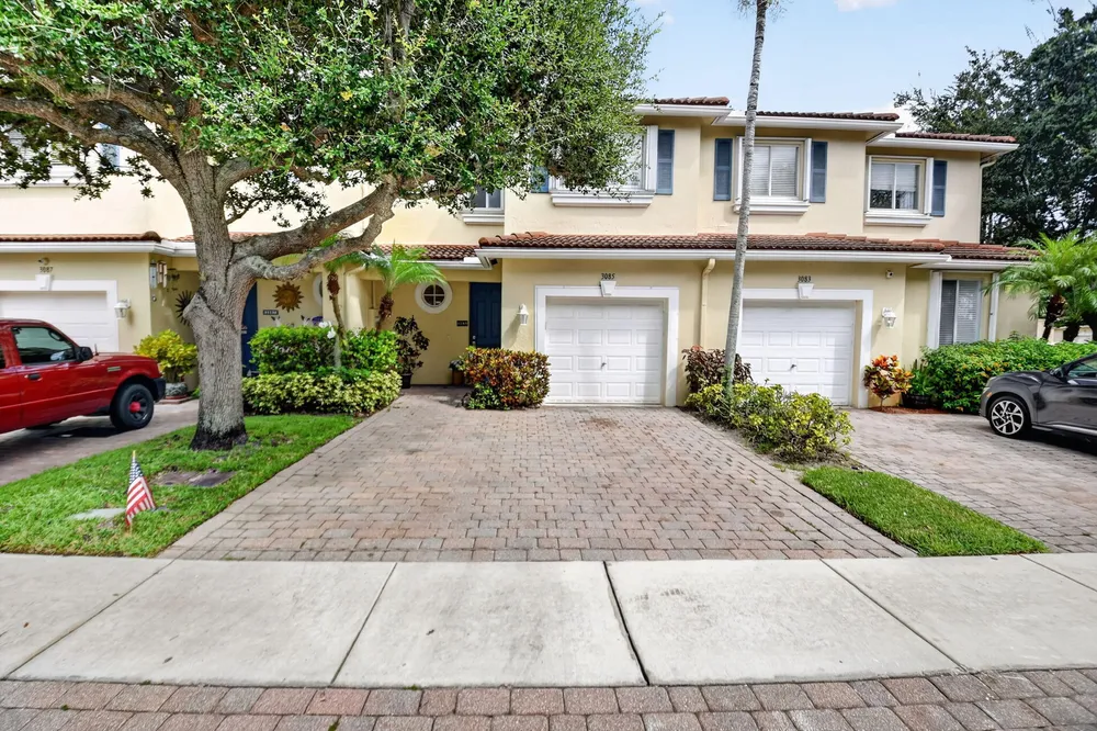 3085 N Evergreen Circle, Boynton Beach, FL 33426