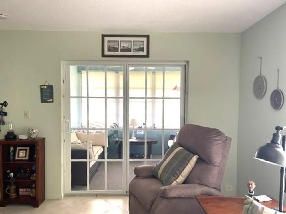237 High Point Ct W, Delray Beach, FL 33445