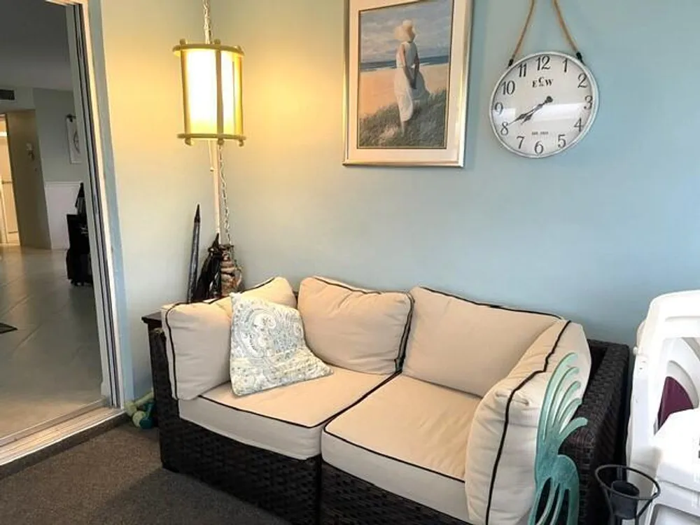 237 High Point Ct W, Delray Beach, FL 33445